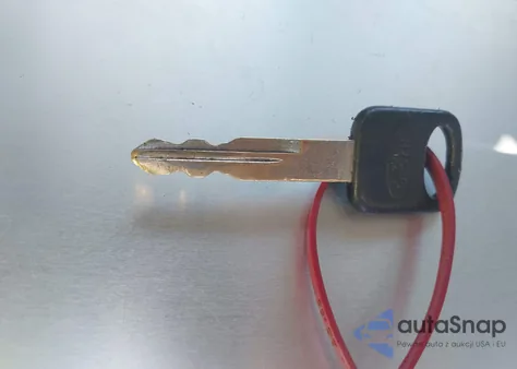 1997 Ford Econoline E350 Super Duty z USA, uszkodzony, nr VIN 1FBJS31L7VHA35267